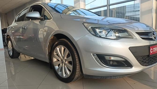 Opel Astra J Рестайлинг с пробегом 2013 года, цена 613 000 рублей, 283000 км, хэтчбек, Автокод Объявления