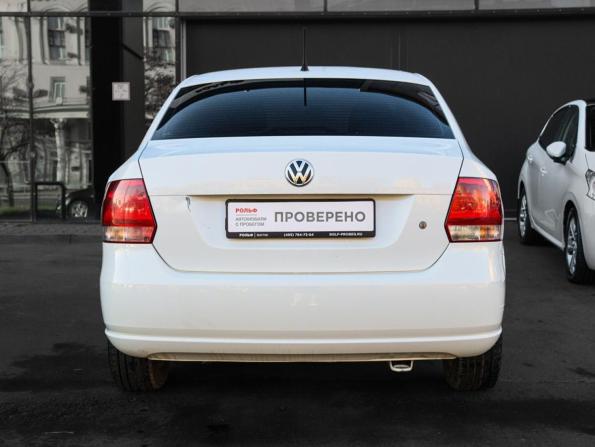 Volkswagen Polo V с пробегом 2014 года, цена 700 000 рублей, 214295 км, седан, Автокод Объявления