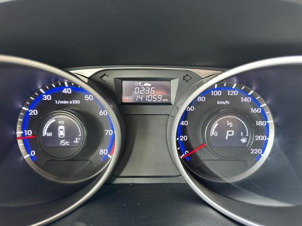 Hyundai ix35 I Рестайлинг с пробегом 2014 года, цена 1 400 000 рублей, 141059 км, внедорожник, Автокод Объявления