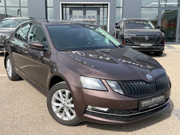 Skoda Octavia III (A7) Рестайлинг с пробегом 2018 года, цена 1 650 000 рублей, 137790 км, лифтбек, Автокод Объявления