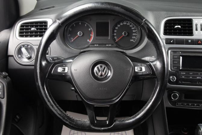 Volkswagen Polo V Рестайлинг с пробегом 2016 года, цена 959 000 рублей, 178065 км, седан, Автокод Объявления