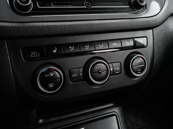Volkswagen Tiguan I Рестайлинг с пробегом 2015 года, цена 1 499 000 рублей, 151331 км, внедорожник, Автокод Объявления