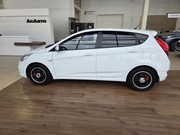 Hyundai Solaris I с пробегом 2013 года, цена 690 000 рублей, 157295 км, хэтчбек, Автокод Объявления