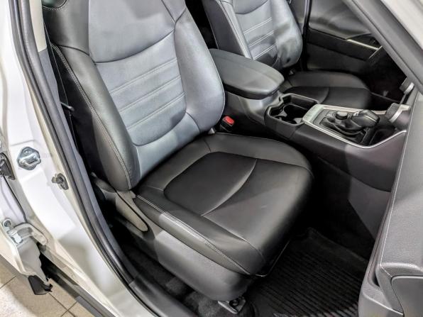 Toyota RAV4 V (XA50) с пробегом 2022 года, цена 3 600 000 рублей, 52757 км, внедорожник, Автокод Объявления