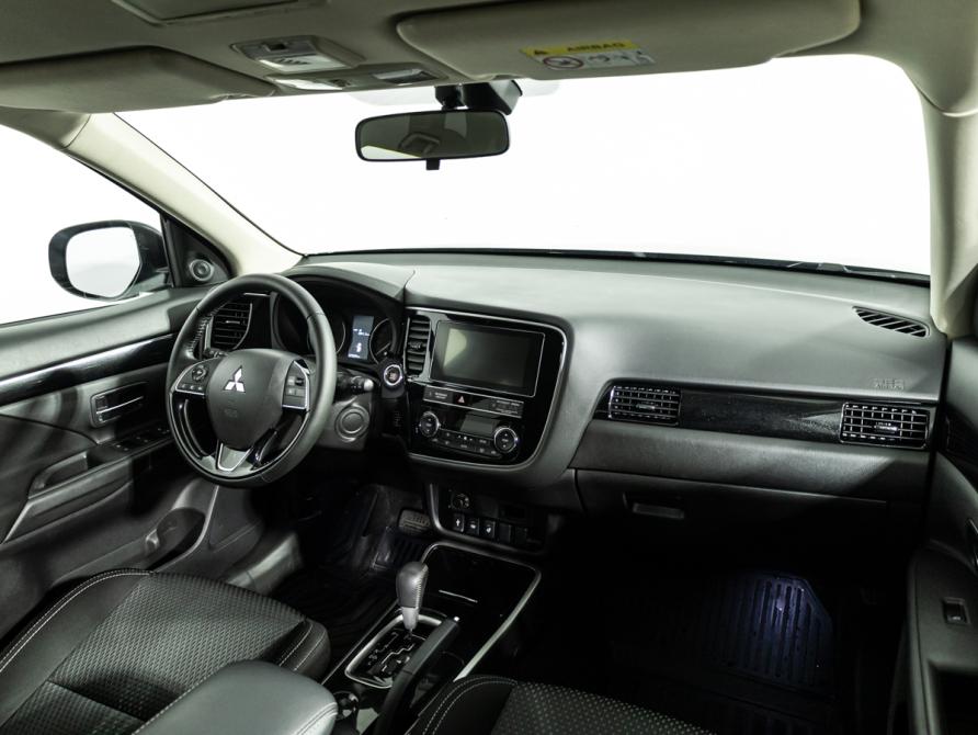 Mitsubishi Outlander III Рестайлинг 3 Санкт-Петербург  - изображение 9