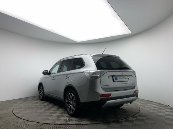 Mitsubishi Outlander III Рестайлинг с пробегом 2014 года, цена 1 459 000 рублей, 203679 км, внедорожник, Автокод Объявления
