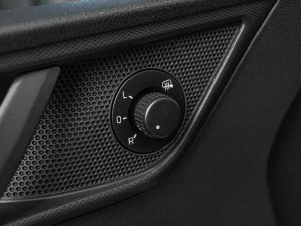 Skoda Rapid I с пробегом 2015 года, цена 729 000 рублей, 203930 км, лифтбек, Автокод Объявления