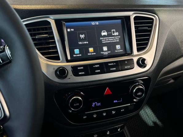 Hyundai Solaris II с пробегом 2019 года, цена 1 230 000 рублей, 103300 км, седан, Автокод Объявления