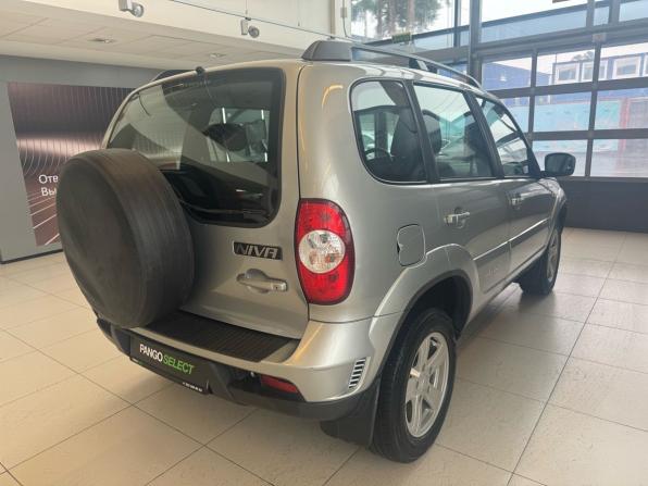 Chevrolet Niva I Рестайлинг с пробегом 2016 года, цена 799 000 рублей, 61227 км, внедорожник, Автокод Объявления