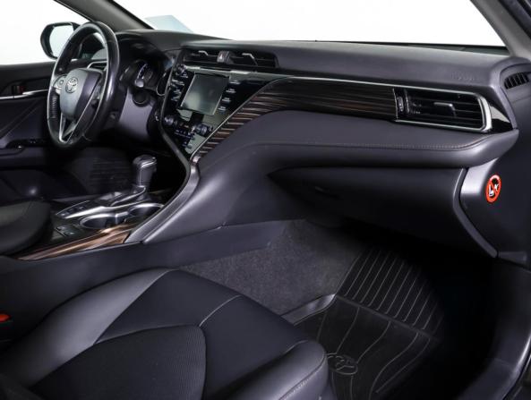 Toyota Camry VIII (XV70) с пробегом 2020 года, цена 2 798 000 рублей, 140183 км, седан, Автокод Объявления
