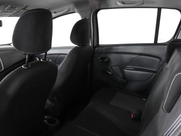 Renault Sandero II Рестайлинг с пробегом 2022 года, цена 1 040 000 рублей, 95362 км, хэтчбек, Автокод Объявления