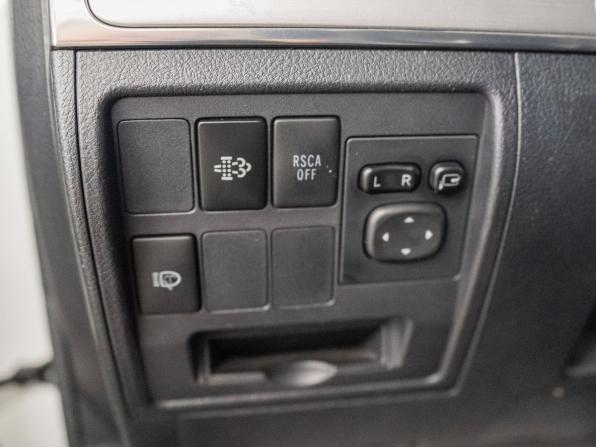 Toyota Land Cruiser 200 Series Рестайлинг 2 с пробегом 2016 года, цена 6 360 000 рублей, 225299 км, внедорожник, Автокод Объявления