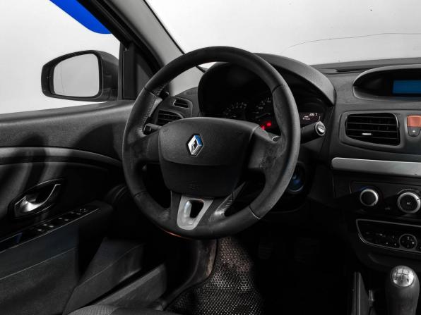 Renault Fluence I с пробегом 2011 года, цена 370 000 рублей, 305000 км, седан, Автокод Объявления