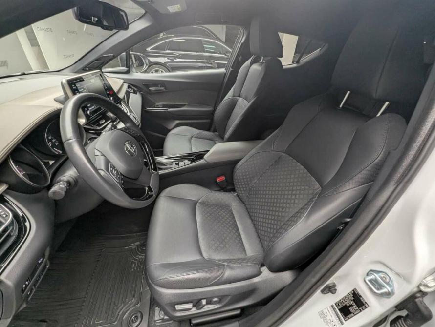 Toyota C-HR I Рестайлинг Москва  - изображение 8
