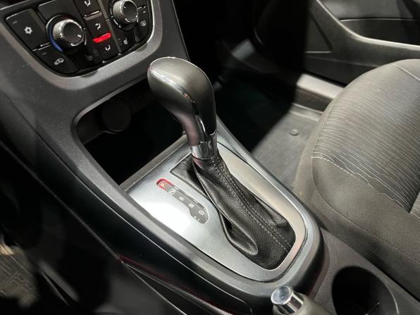 Opel Astra J Рестайлинг с пробегом 2012 года, цена 640 000 рублей, 195867 км, хэтчбек, Автокод Объявления