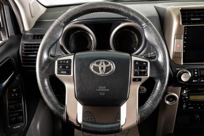 Toyota Land Cruiser Prado 150 Series с пробегом 2010 года, цена 2 549 000 рублей, 180000 км, внедорожник, Автокод Объявления