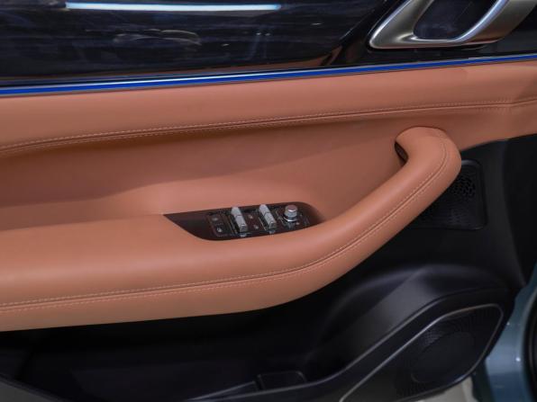 Geely Atlas II с пробегом 2026 года, цена 3 300 000 рублей, 18 км, внедорожник, Автокод Объявления