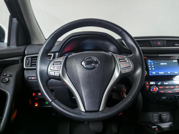 Nissan Qashqai II с пробегом 2018 года, цена 1 955 000 рублей, 41518 км, внедорожник, Автокод Объявления