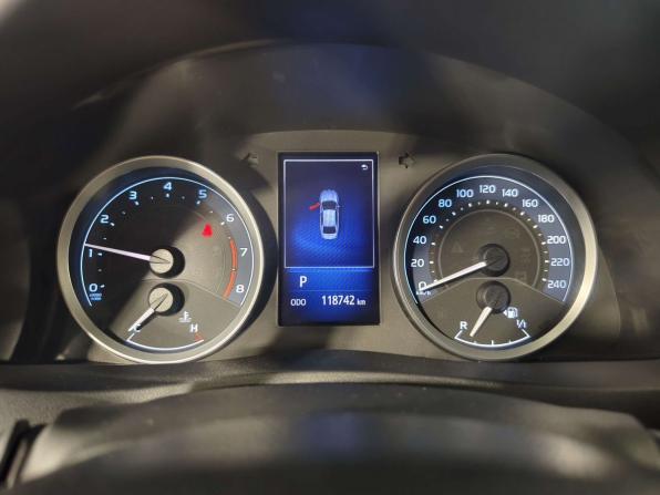 Toyota Corolla XI (E160 E170 E180) Рестайлинг 1 с пробегом 2018 года, цена 1 630 000 рублей, 118742 км, седан, Автокод Объявления