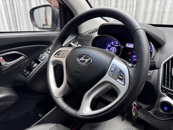 Hyundai ix35 I с пробегом 2011 года, цена 1 200 000 рублей, 232722 км, внедорожник, Автокод Объявления