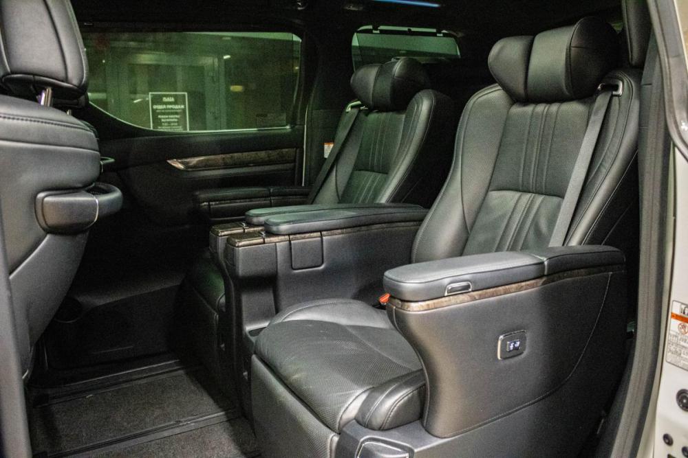 Toyota Alphard III Рестайлинг Уфа  - изображение 24