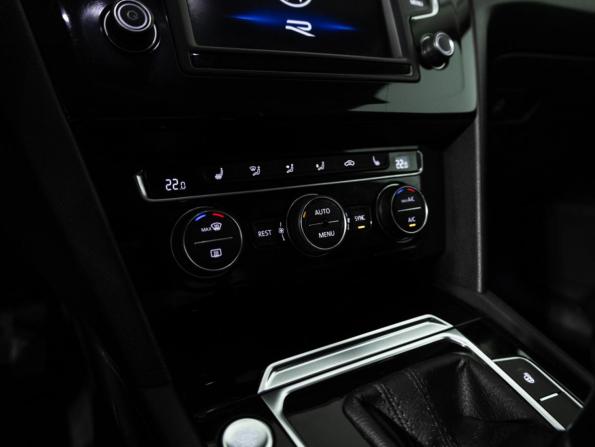 Volkswagen Passat B8 с пробегом 2017 года, цена 1 419 777 рублей, 232000 км, седан, Автокод Объявления
