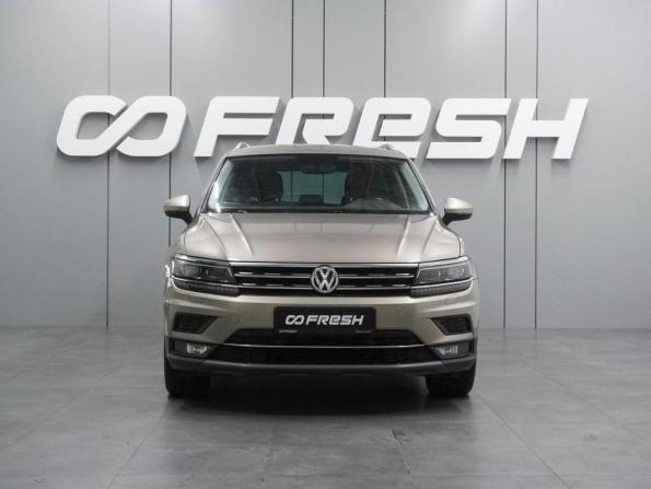 Volkswagen Tiguan II с пробегом 2018 года, цена 2 054 000 рублей, 139350 км, внедорожник, Автокод Объявления