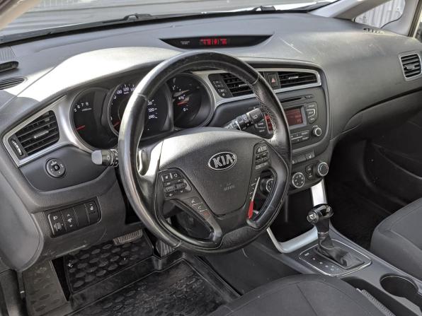 Kia Ceed II Рестайлинг с пробегом 2015 года, цена 1 175 000 рублей, 141634 км, универсал, Автокод Объявления