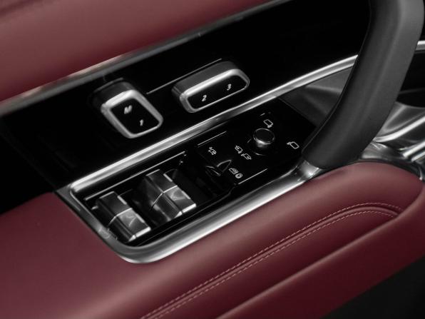 Land Rover Range Rover V с пробегом 2026 года, цена 24 500 000 рублей, 17 км, внедорожник, Автокод Объявления