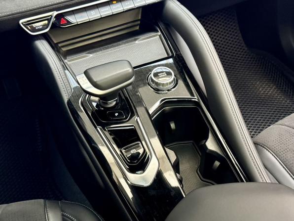 Geely Monjaro I с пробегом 2024 года, цена 3 350 000 рублей, 39991 км, внедорожник, Автокод Объявления