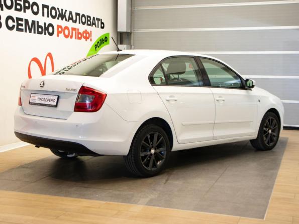 Skoda Rapid I с пробегом 2016 года, цена 1 345 000 рублей, 54405 км, лифтбек, Автокод Объявления