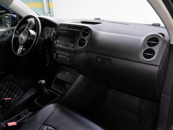 Volkswagen Tiguan I Рестайлинг с пробегом 2012 года, цена 1 099 000 рублей, 221220 км, внедорожник, Автокод Объявления