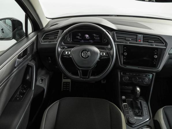 Volkswagen Tiguan II с пробегом 2019 года, цена 2 499 000 рублей, 95672 км, внедорожник, Автокод Объявления