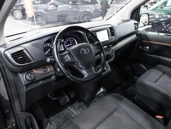 Toyota ProAce II с пробегом 2018 года, цена 3 585 000 рублей, 96000 км, минивэн, Автокод Объявления