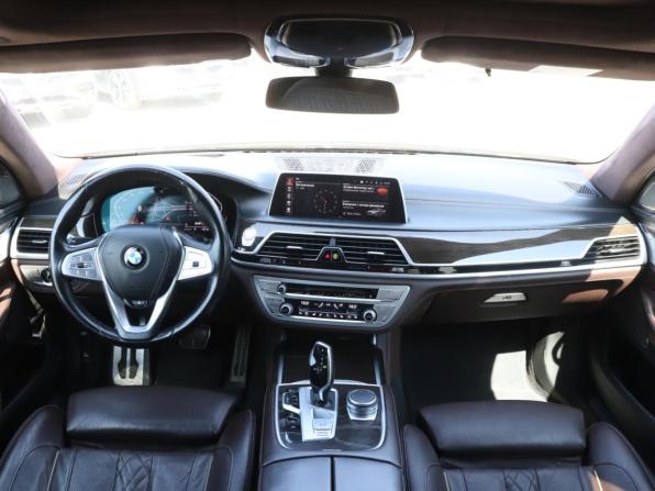 BMW 7 серии VI (G11/G12) Рестайлинг с пробегом 2019 года, цена 4 320 000 рублей, 240058 км, седан, Автокод Объявления