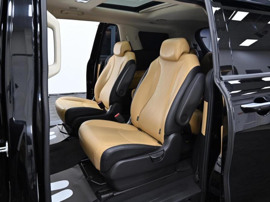 Kia Carnival IV Москва  - изображение 16