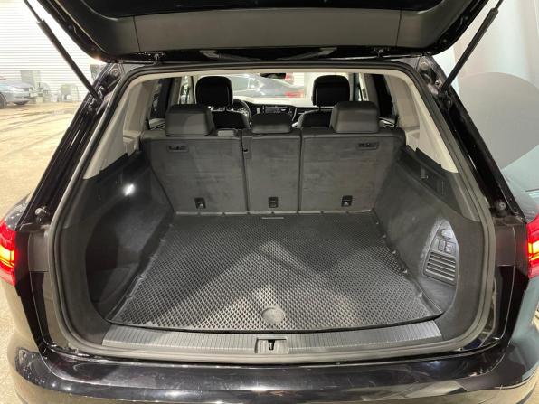Volkswagen Touareg III с пробегом 2018 года, цена 4 539 000 рублей, 82200 км, внедорожник, Автокод Объявления