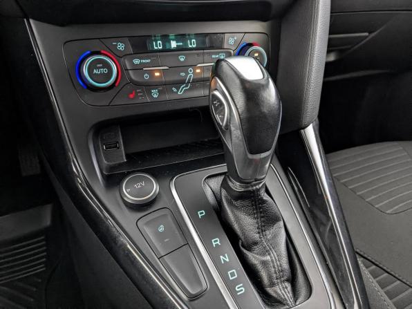 Ford Focus III Рестайлинг с пробегом 2018 года, цена 1 250 000 рублей, 142861 км, универсал, Автокод Объявления