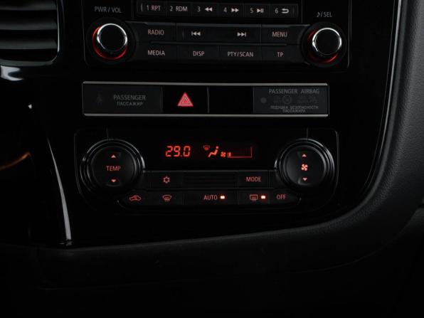 Mitsubishi Outlander III Рестайлинг 3 с пробегом 2018 года, цена 1 718 444 рубля, 174577 км, внедорожник, Автокод Объявления