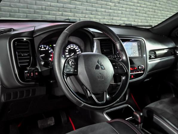 Mitsubishi Outlander III Рестайлинг 3 с пробегом 2020 года, цена 2 380 000 рублей, 119610 км, внедорожник, Автокод Объявления