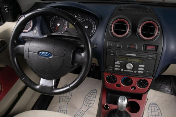 Ford Fiesta Mk5 с пробегом 2008 года, цена 299 000 рублей, 200185 км, хэтчбек, Автокод Объявления