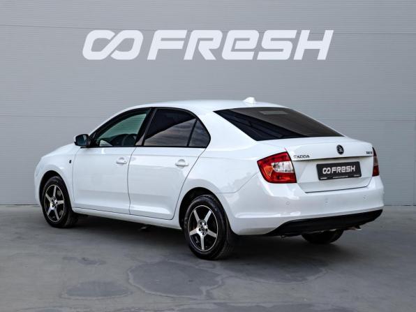 Skoda Rapid I с пробегом 2014 года, цена 950 000 рублей, 205791 км, лифтбек, Автокод Объявления
