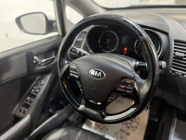 Kia Cerato III Рестайлинг (Classic) с пробегом 2017 года, цена 1 185 700 рублей, 163579 км, седан, Автокод Объявления