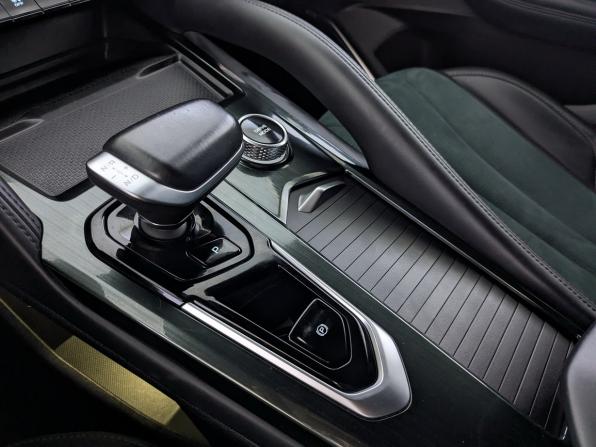 Geely Monjaro I с пробегом 2023 года, цена 2 950 000 рублей, 91134 км, внедорожник, Автокод Объявления