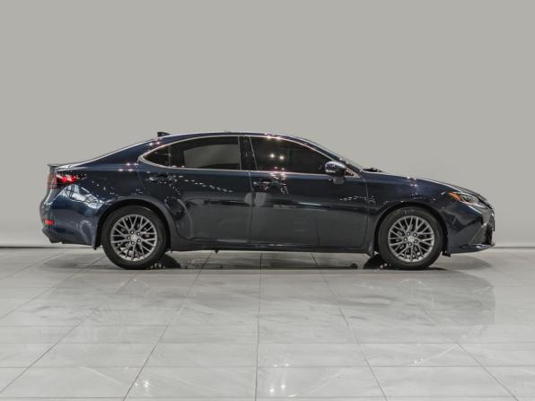 Lexus ES VI Рестайлинг с пробегом 2018 года, цена 2 379 000 рублей, 173556 км, седан, Автокод Объявления