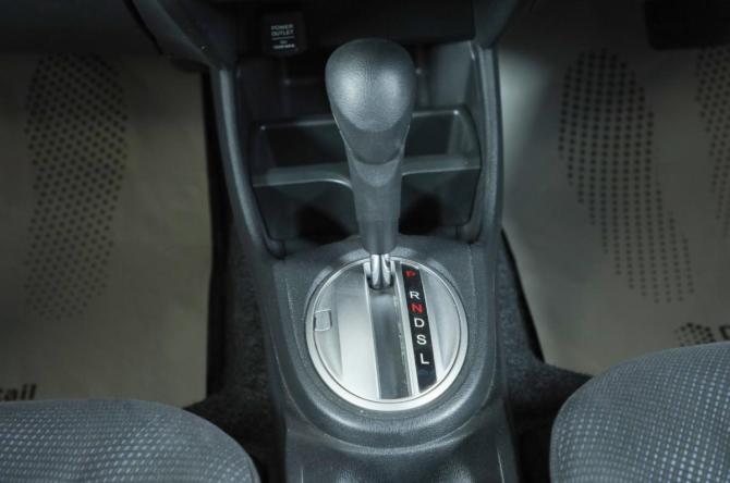 Honda Fit II с пробегом 2011 года, цена 759 000 рублей, 135000 км, хэтчбек, Автокод Объявления