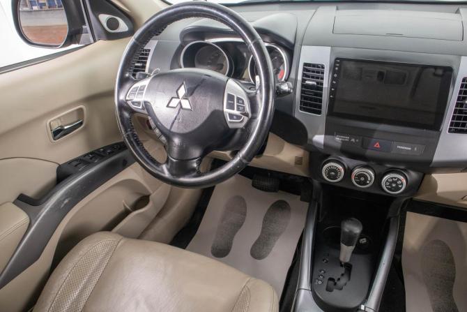 Mitsubishi Outlander II с пробегом 2007 года, цена 999 000 рублей, 248700 км, внедорожник, Автокод Объявления
