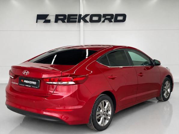 Hyundai Elantra VI (AD) с пробегом 2016 года, цена 1 319 000 рублей, 156000 км, седан, Автокод Объявления