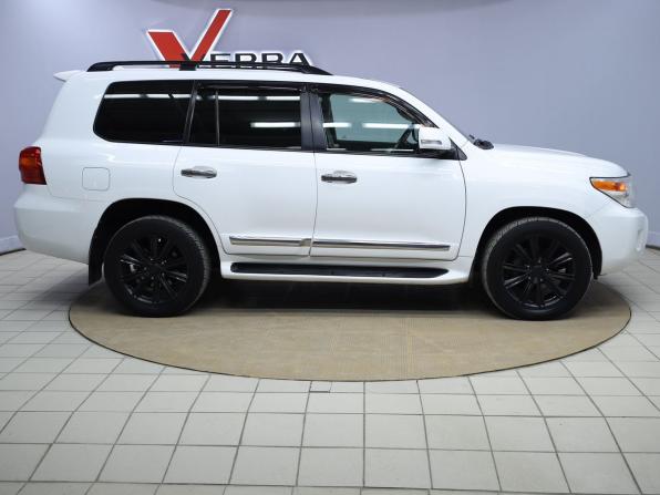 Toyota Land Cruiser 200 Series Рестайлинг 1 с пробегом 2013 года, цена 3 690 000 рублей, 268327 км, внедорожник, Автокод Объявления