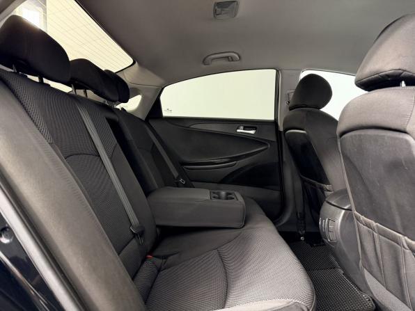 Hyundai Sonata VI (YF) с пробегом 2011 года, цена 1 100 000 рублей, 212300 км, седан, Автокод Объявления